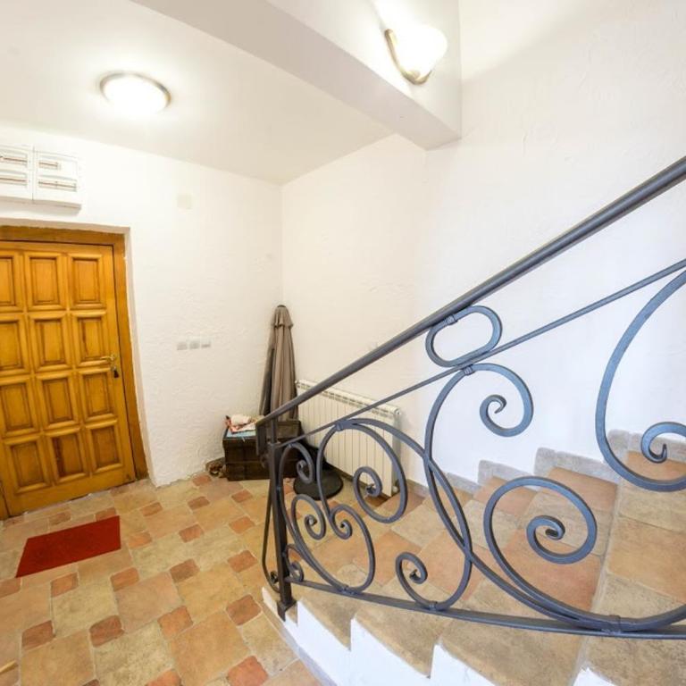 Villa Lidija - Kuća s 3 Spavaće Sobe i Terasom - 8
