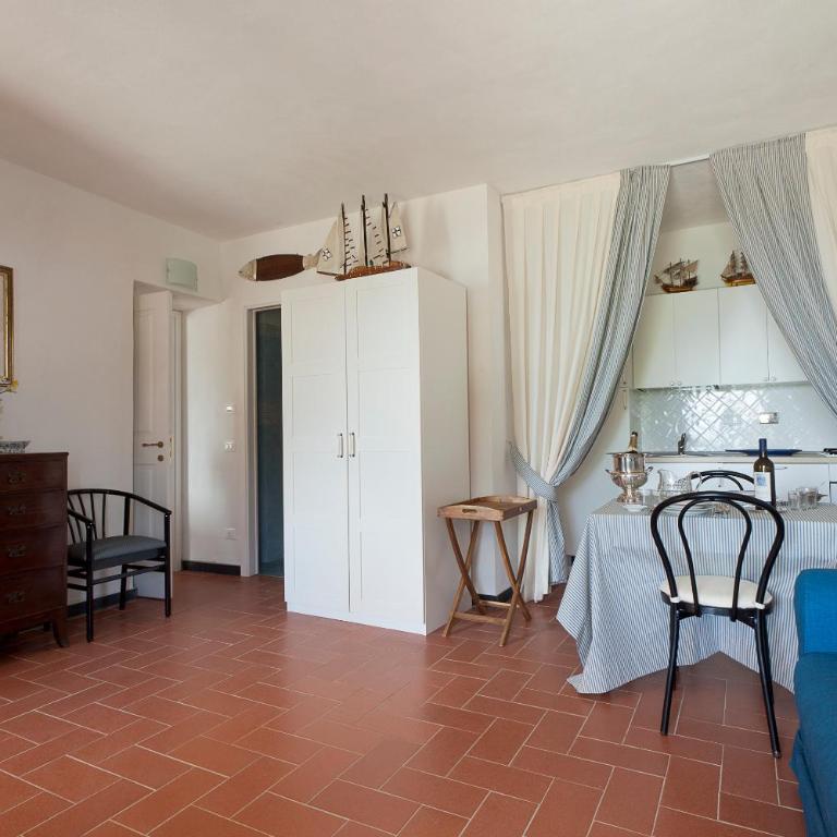 Villa Bellosguardo Apartments - Studio Apartment - 14