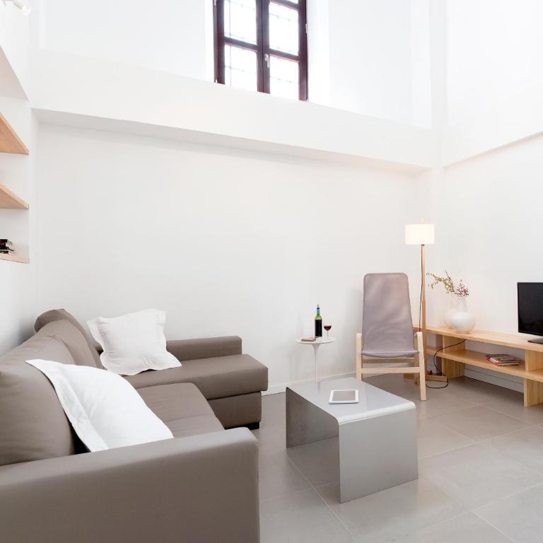 Smart Suites Albaicin - Superior Two-Bedroom Apartment - 7