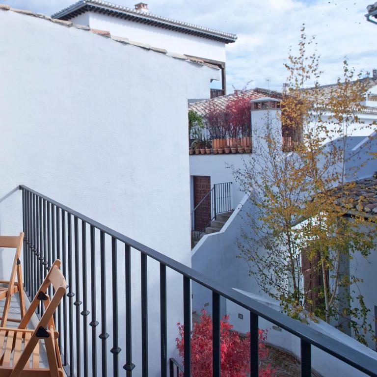 Smart Suites Albaicin - Superior Two-Bedroom Apartment with Terrace - 2