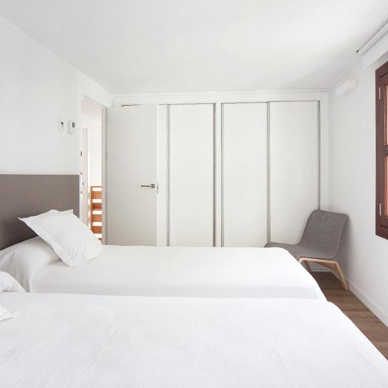 Smart Suites Albaicin - Superior Two-Bedroom Apartment - 8