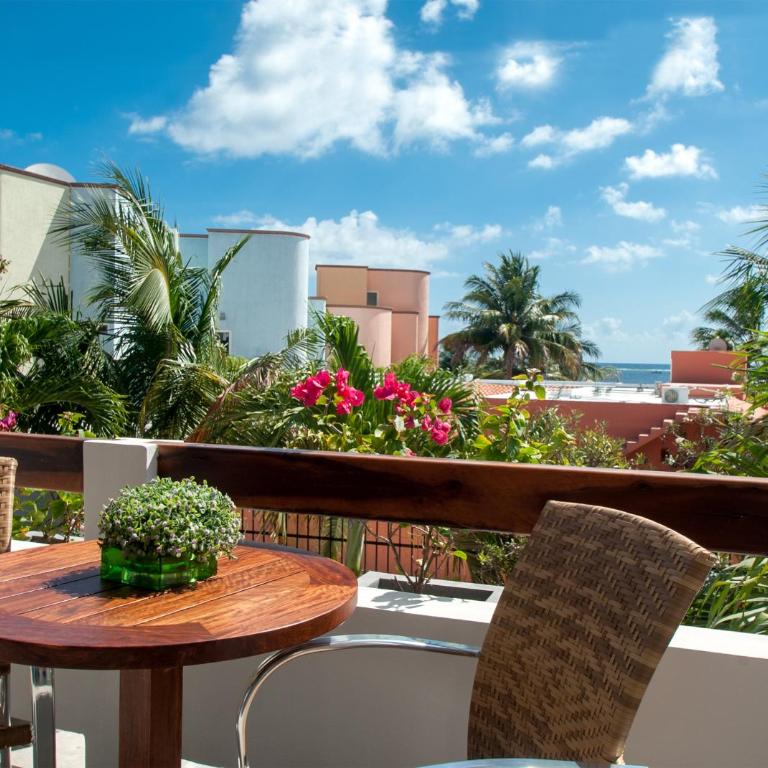 Casa Agua Azul - Family Getaway with Stunning Ocean Views - Three-Bedroom Townhouse - 34