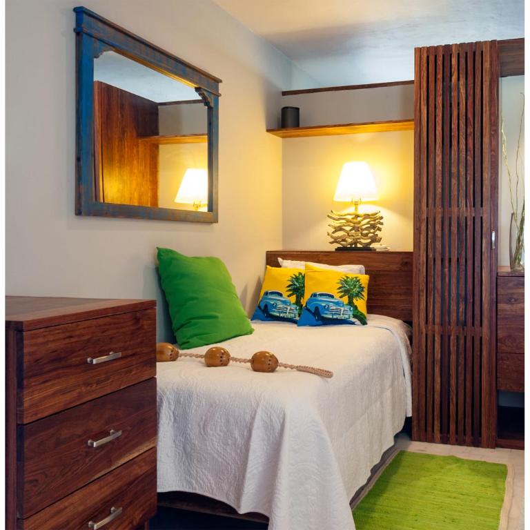 Casa Agua Azul - Family Getaway with Stunning Ocean Views - Three-Bedroom Townhouse - 24