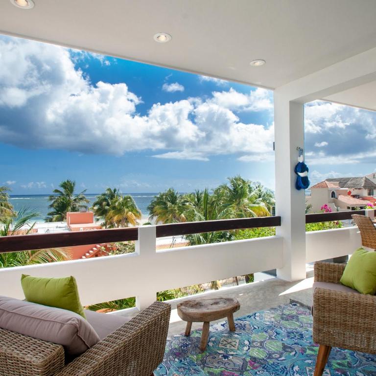 Casa Agua Azul - Family Getaway with Stunning Ocean Views - Three-Bedroom Townhouse - 35