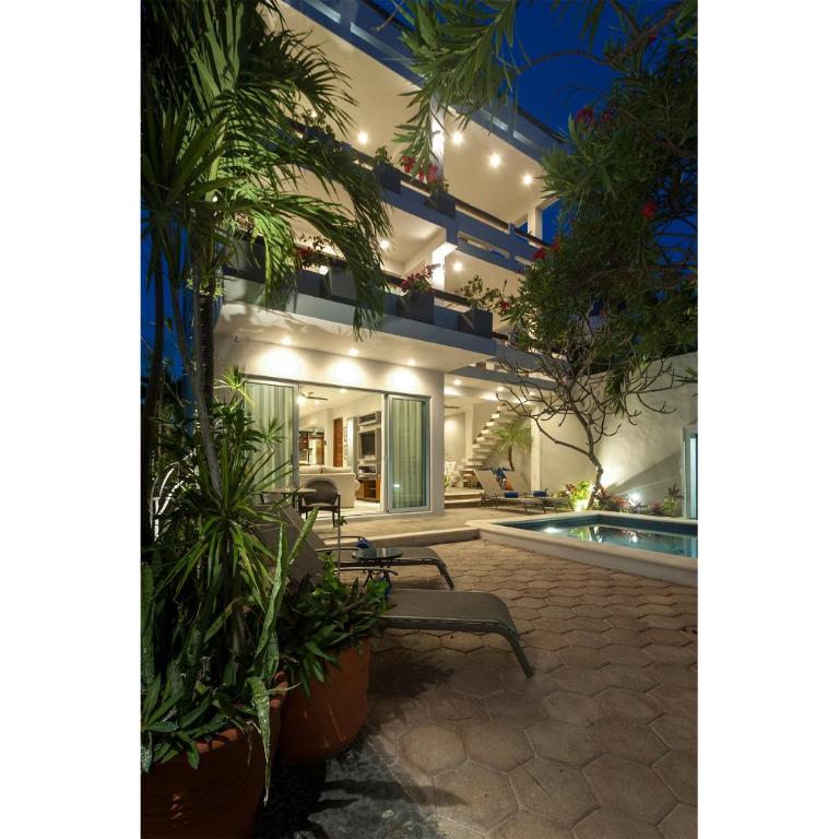 Casa Agua Azul - Family Getaway with Stunning Ocean Views - Three-Bedroom Townhouse - 46