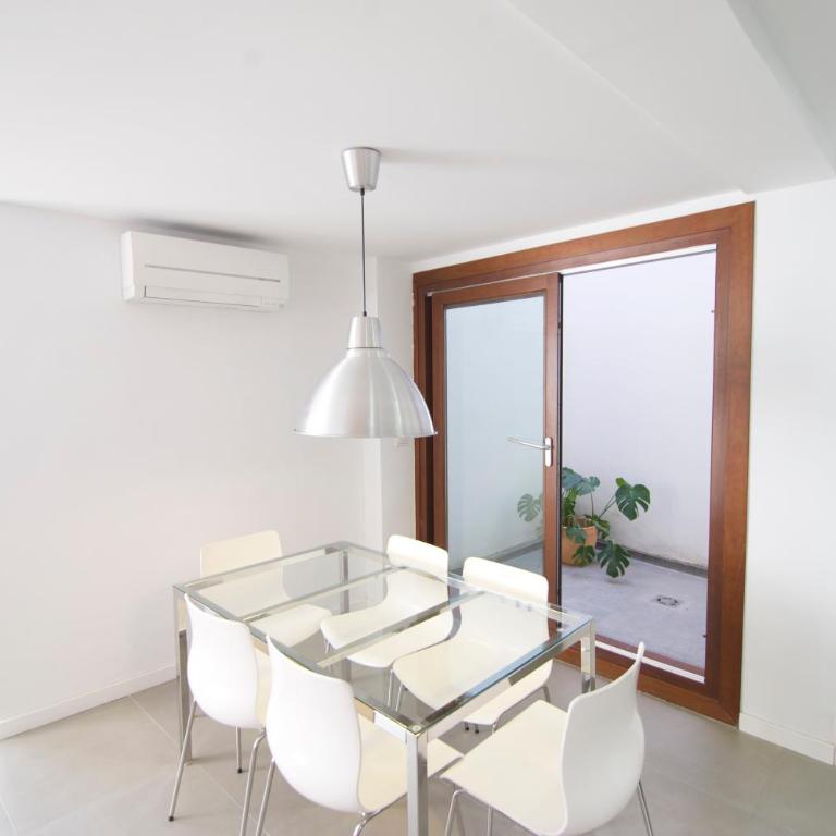 Smart Suites Albaicin - Two-Bedroom Apartment - 19