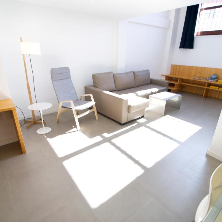 Smart Suites Albaicin - Two-Bedroom Apartment - 31