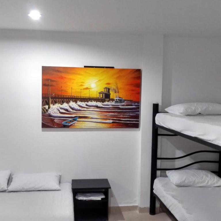 Hotel El Emigrante - Habitación Cuádruple Estándar - 4