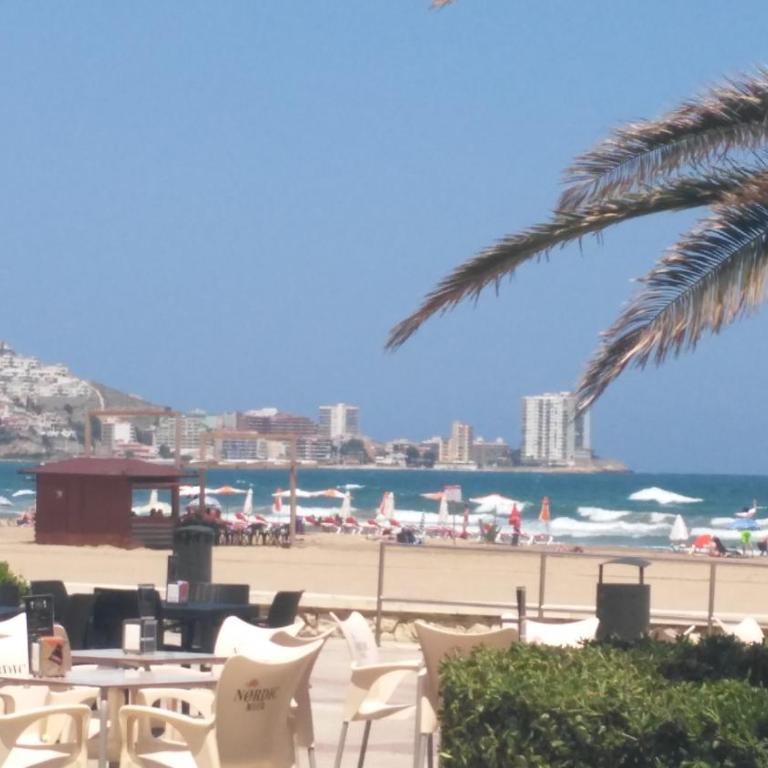 Cullera Beach by Zagal Apartments - Three-Bedroom Apartment - 11