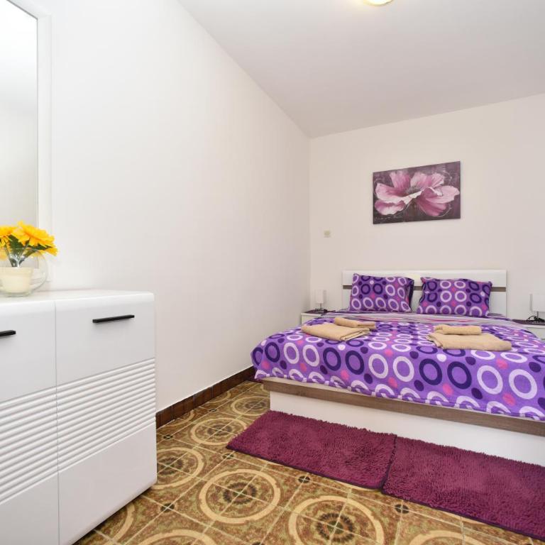 MG apartments and rooms - Deluks Dvokrevetna Soba sa Bračnim Krevetom - 8