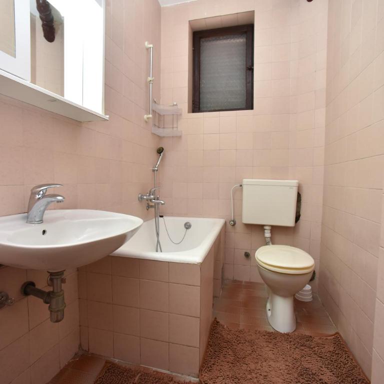 MG apartments and rooms - Deluks Trokrevetna Soba - 9