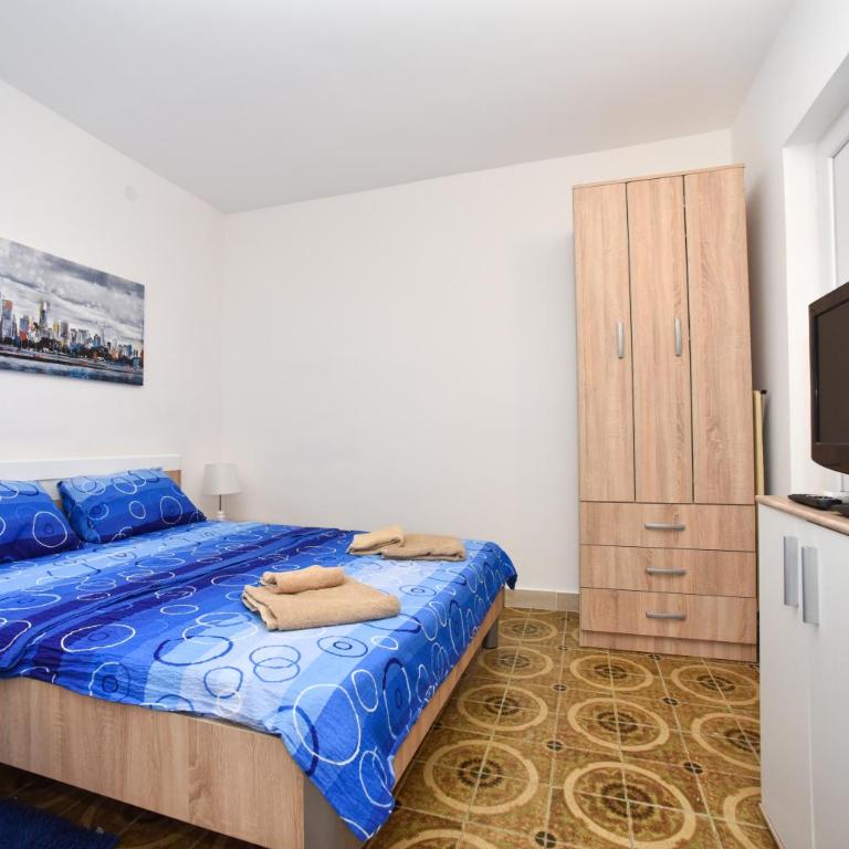 MG apartments and rooms - Deluks Trokrevetna Soba - 1