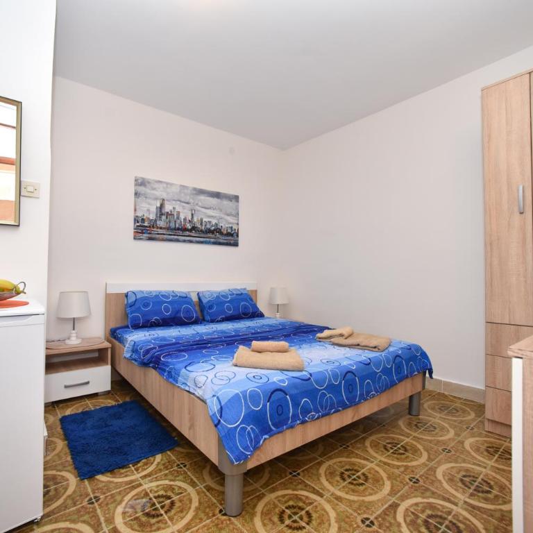 MG apartments and rooms - Deluks Trokrevetna Soba - 8