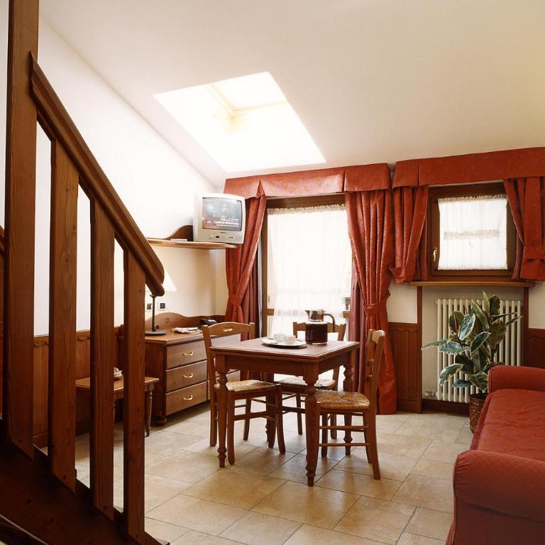 Residence Le Grand Chalet - Suite con 2 Camere da Letto e Balcone - 5
