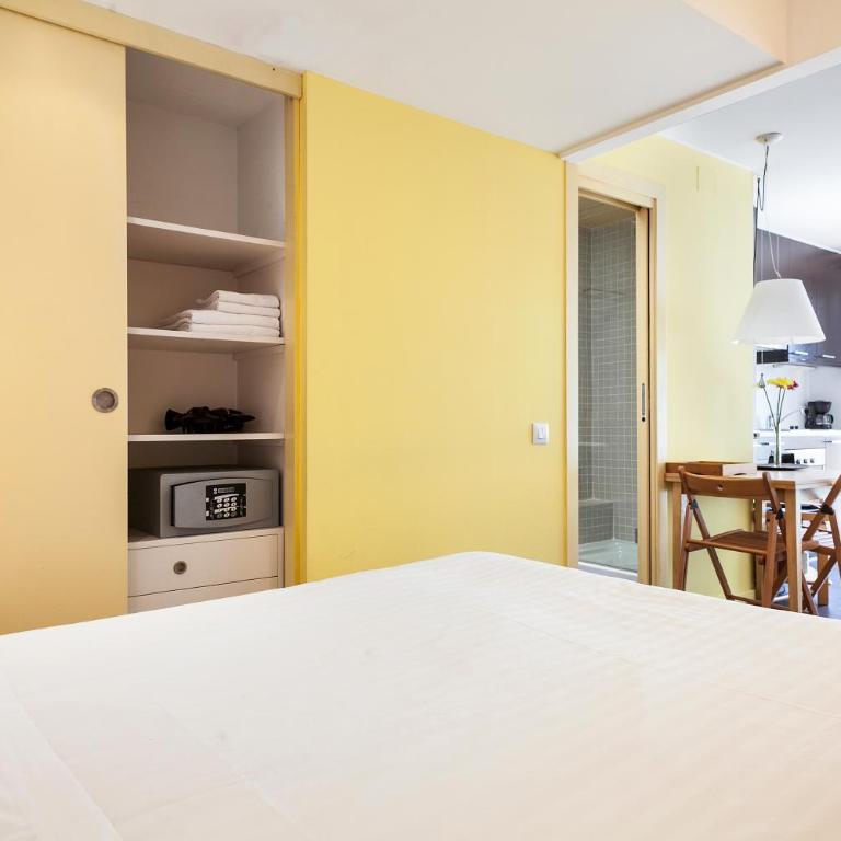 Inside Barcelona Apartments Esparteria - Studio with Terrace - 5