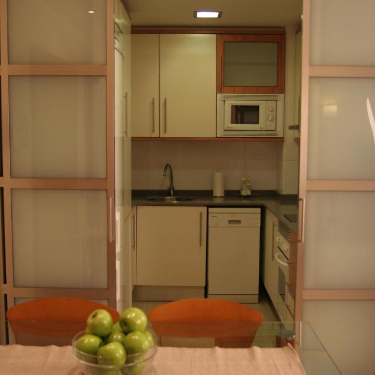 Apartaments Aragó565 - Two-Bedroom Apartment (3 Adults) - 3