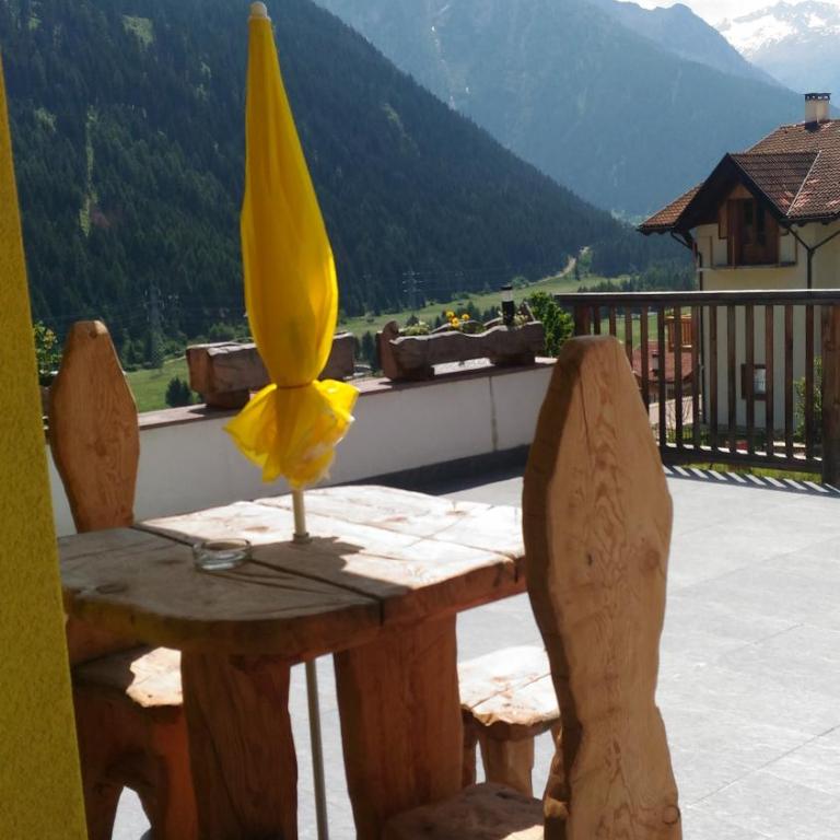 Appartamenti Presanella - Apartment with Mountain View - 4