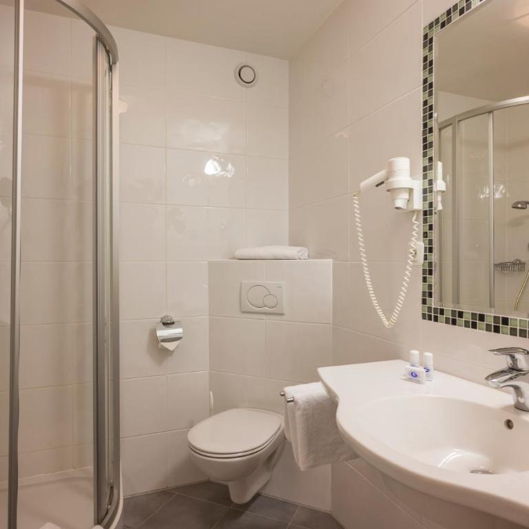 Sporthotel Austria - Doppelzimmer mit Balkon - 5