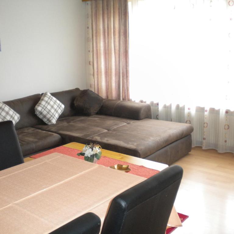 Pension Taverne - Familienzimmer mit Balkon - 11