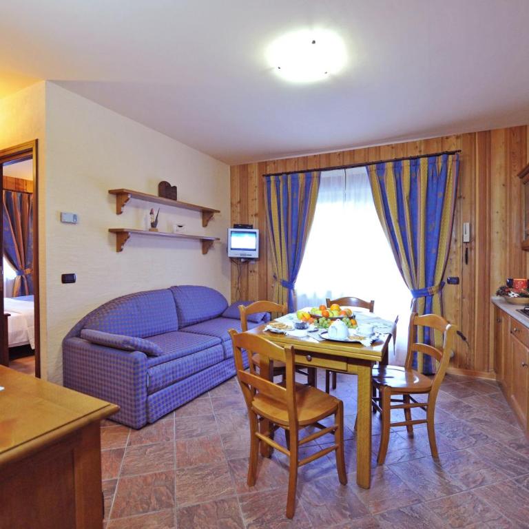 Family Apartments Le Chalet - Appartamento con 2 Camere da Letto e Vista Giardino - 17