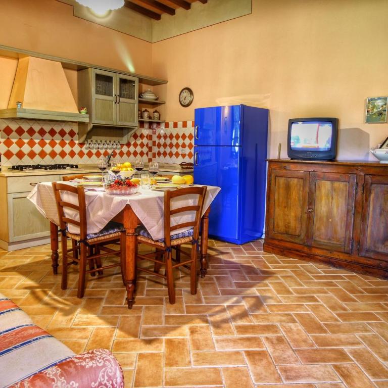 Farmhouse in Montalcino with Pool and Garden - Casa Vacanze con 2 Camere da Letto - 11