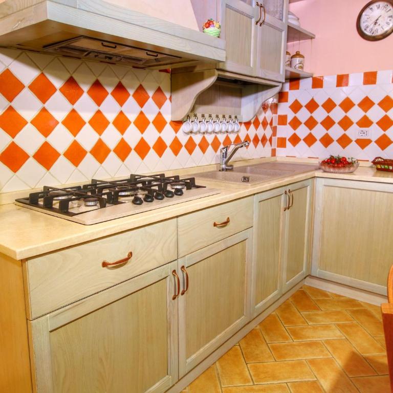 Farmhouse in Montalcino with Pool and Garden - Casa Vacanze con 2 Camere da Letto - 12