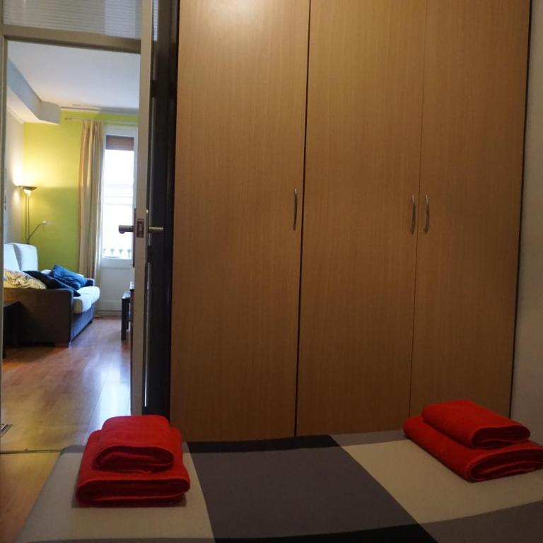 ApartEasy - Montjuïc & Fira - One-Bedroom Apartment - 13