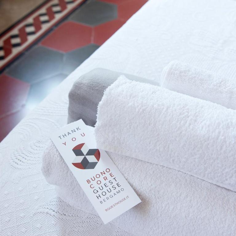 Buonocore Guesthouse - Camera Matrimoniale con Bagno Privato Esterno - 18