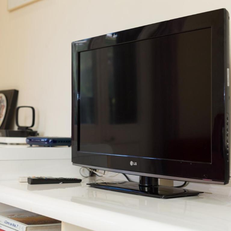 ApartEasy - Sant Antoni Market - Two-Bedroom Apartment - 5