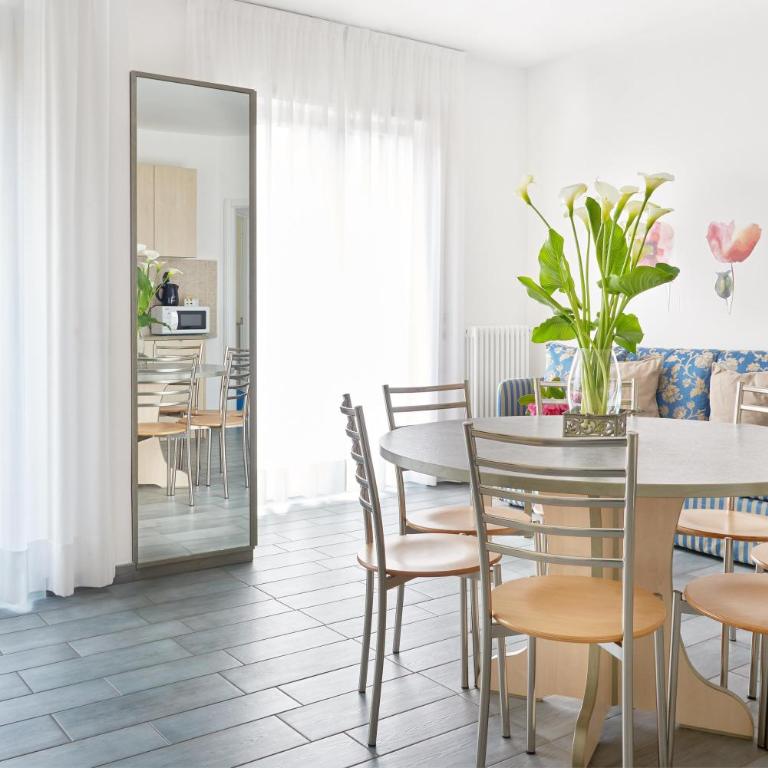 Residence Domaso - Appartamento con 2 Camere da Letto - 1