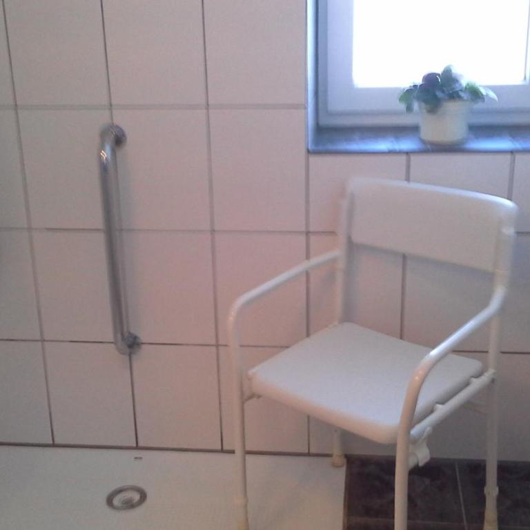 Haus Bergpanorama - Doppel-/Zweibettzimmer mit Bad - 5
