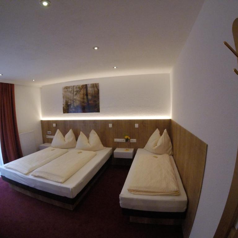 Komfort Appartements Talbach - Classic Apartment mit 2 Schlafzimmern und Balkon - 1
