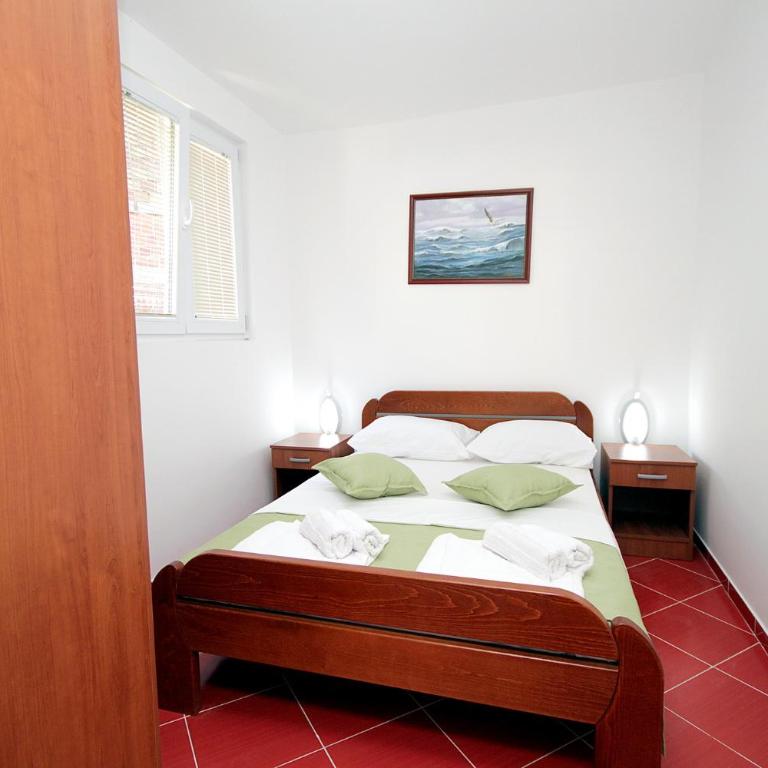 Apartments Centar Sutomore - Two-Bedroom Apartment - 2