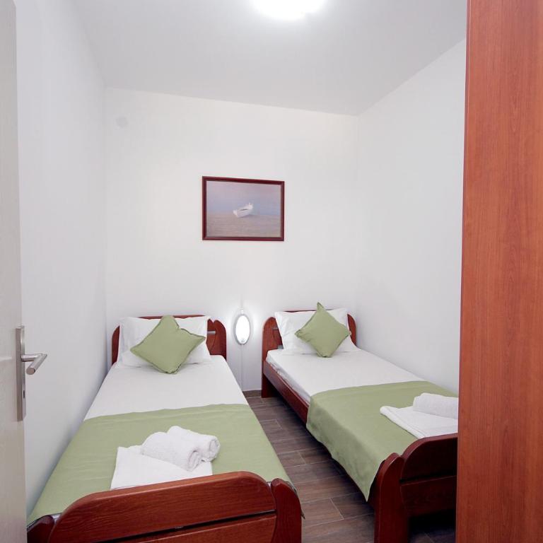 Apartments Centar Sutomore - Apartment with Garden View - 8
