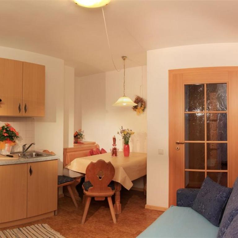 Residence Landhaus Rainer - Apartment with Balcony - 1