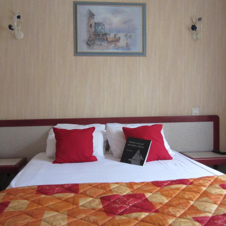 Hôtel SABLES D'O et son restaurant LE 16 BIS - Chambre Double Côté Rue ou Patio - 5