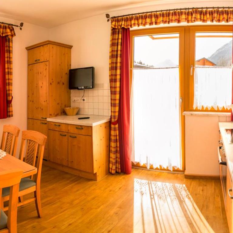 Flachauer Bergkristall - Large Two-Bedroom Apartment with Terrace - 8