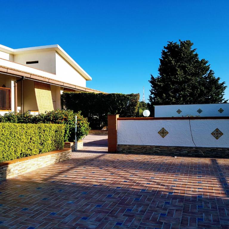 Villa Rosella - Two-Bedroom Apartment - 10