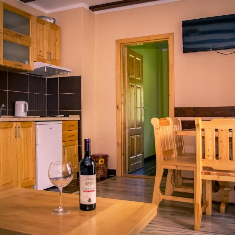 Apartments and Rooms Planinska Idila - Apartman sa 2 Spavaće Sobe - Prvi Sprat - 10