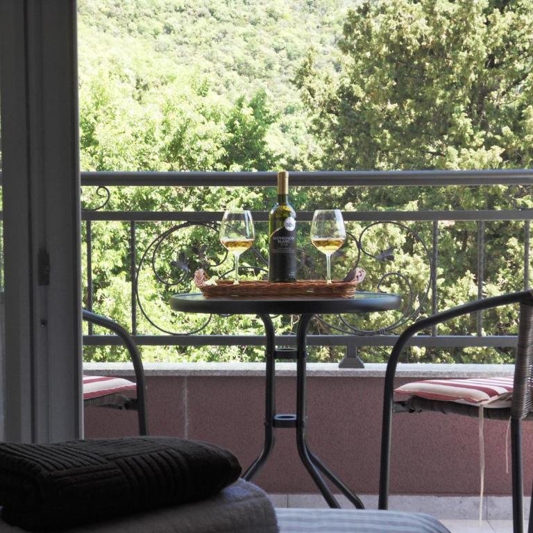 Apartments Gvozdenovic - Studio with Sea View - 1