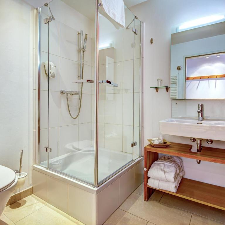 AlpenParks Hotel Maria Alm - Standard Doppelzimmer mit Balkon - 1