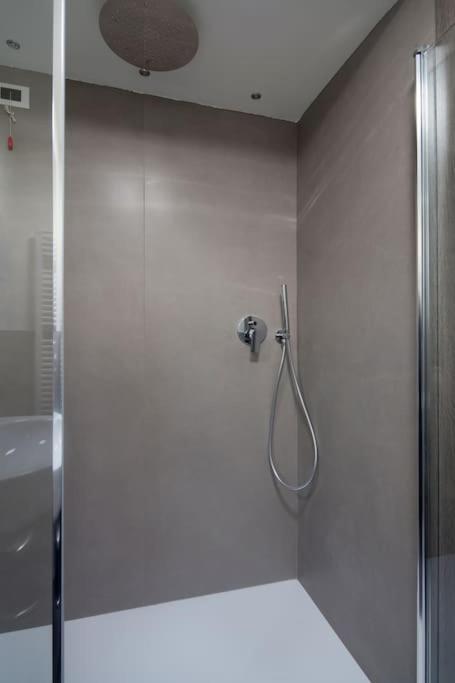 Villino Wanda - Camera Matrimoniale con Bagno Privato - 5