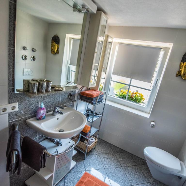 Ferienwohnungen Rexha - Apartment mit 1 Schlafzimmer und Terrasse - Moderne Art - 2