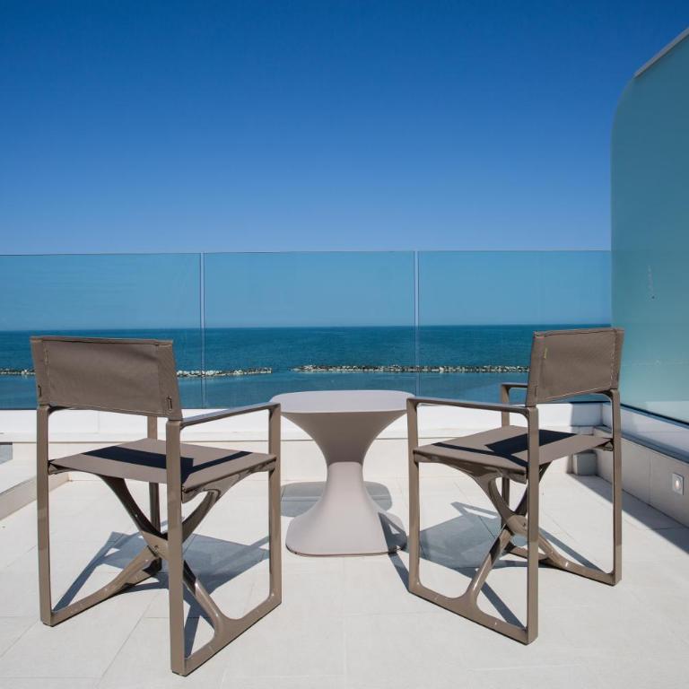 Hotel Savini - Suite Queen con Vista Mare - 3