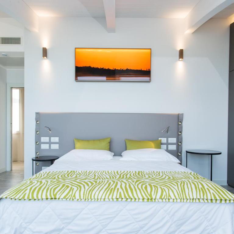 Hotel Savini - Suite Queen con Vista Mare - 6
