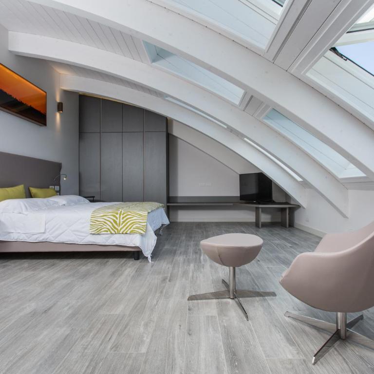Hotel Savini - Suite Queen con Vista Mare - 4