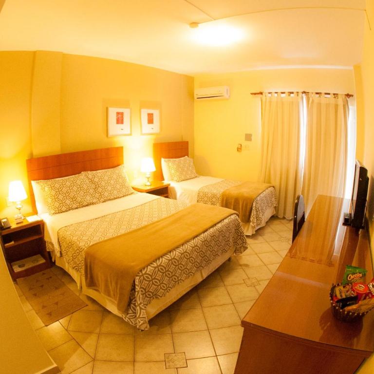 Convair Hotel - Family Room - 4