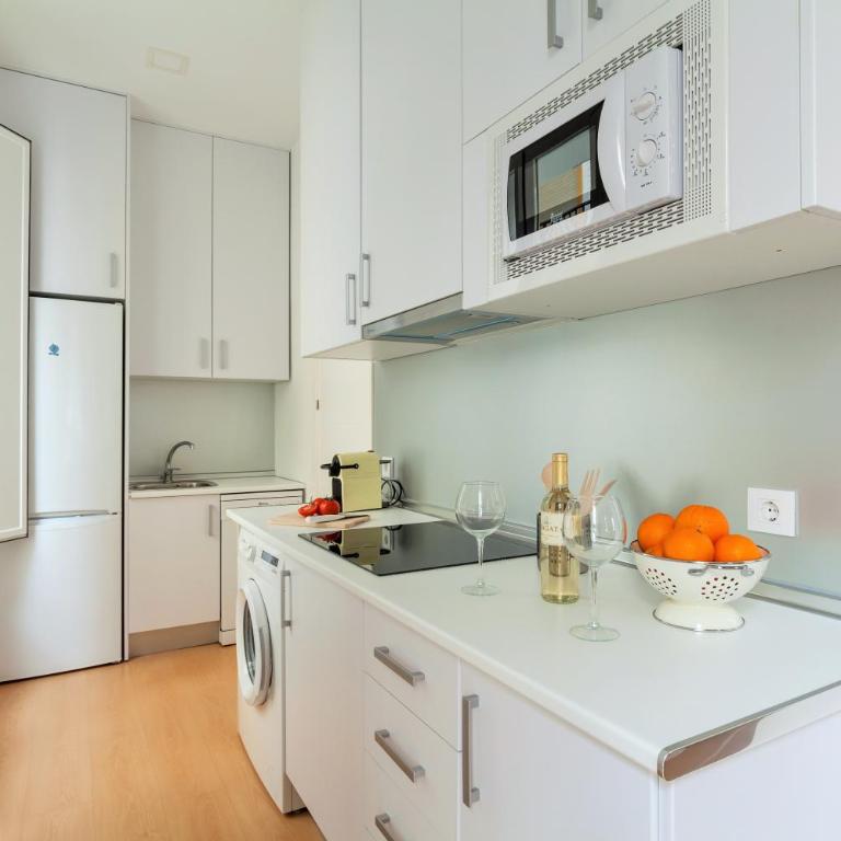 Hostly Acetres 1A loft in city center, comunal terrace, fibre,parking optional - Apartamento - 6