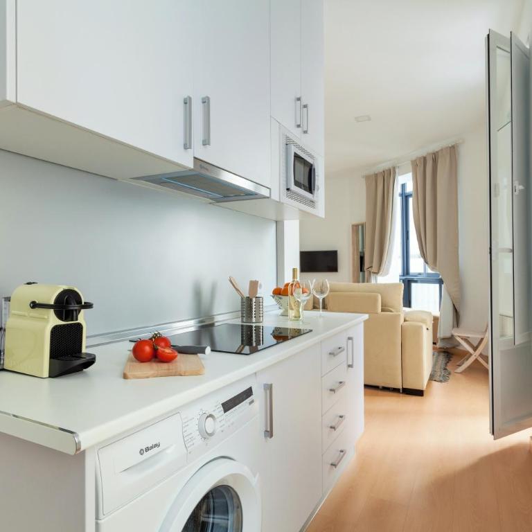 Hostly Acetres 1A loft in city center, comunal terrace, fibre,parking optional - Apartamento - 17