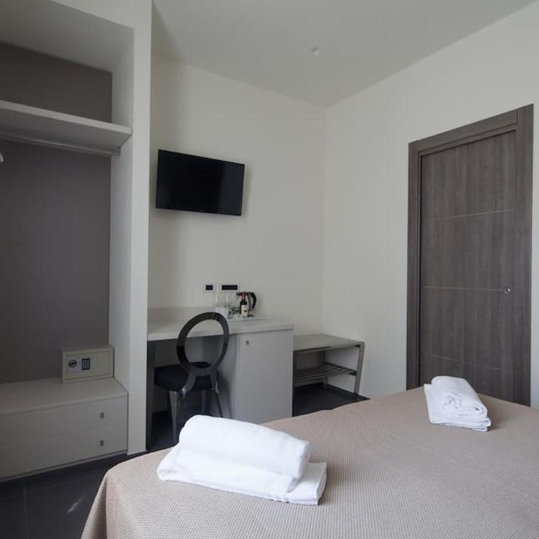 Villino Wanda - Camera Matrimoniale con Bagno Privato - 7